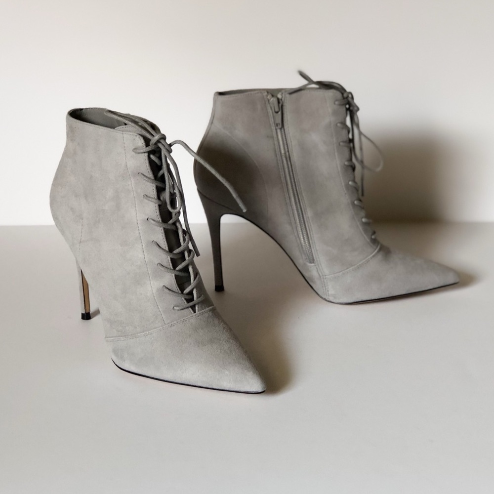 Something Navy Light Grey Suede Bootie Sz 9 NWT